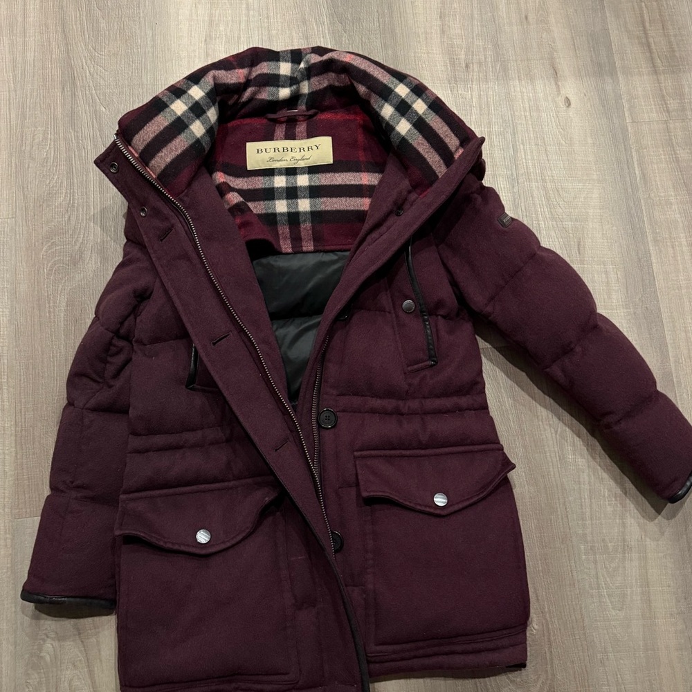 Authentic Burberry cashmere down coat (no fur) size small